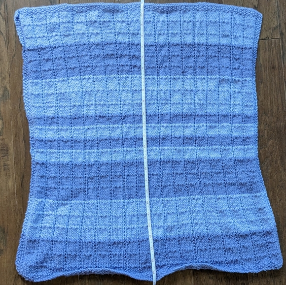 Newborn coming home baby blanket and hat set (Hand-knit) - Picture 3 of 4